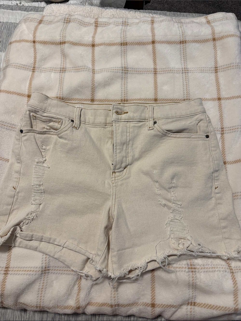 a.n.a Light Ivory Distressed High-Rise Denim Shorts